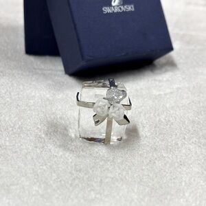 Swarovski, Crystal Wedding Present.